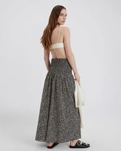 Load image into Gallery viewer, Solid &amp; Striped - The Zaria Skirt - Ditsy Floral Noir
