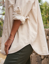 Load image into Gallery viewer, Frank &amp; Eileen - Shirley Oversized Button Up Shirt - Vintage White
