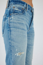 Load image into Gallery viewer, Moussy - Colemont Straight Jean - Light Blue
