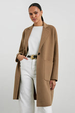 Load image into Gallery viewer, Rails - Everest Coat - Camel
