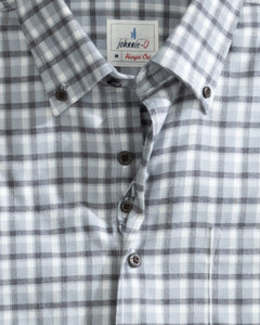 Johnnie O -Hangin' Out Performance Button Up Shirt - Tally - Light Grey