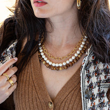 Load image into Gallery viewer, Capucine de Wulf - Earth Goddess Necklace - Teak/Pearls
