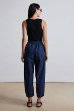 Load image into Gallery viewer, Apiece Apart - Spa Pleat Pant - Navy
