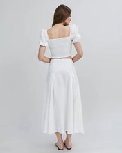 Load image into Gallery viewer, Solid &amp; Striped - The Gael Skirt - Optic White
