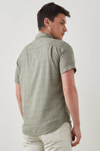 Load image into Gallery viewer, Rails - Carson Shirt - Hama Wave Olive
