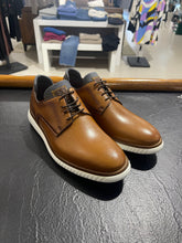 Load image into Gallery viewer, Martin Dingman - Countryaire Plaintoe Shoe - Whiskey
